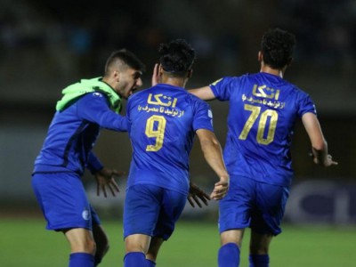 اولین برد استقلال با استراماچونی در شب تار!