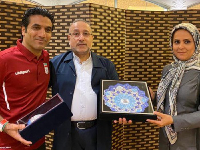 حضور اعضای تیم‌ ملی فوتبال ساحلی در باشگاه ایرانیان