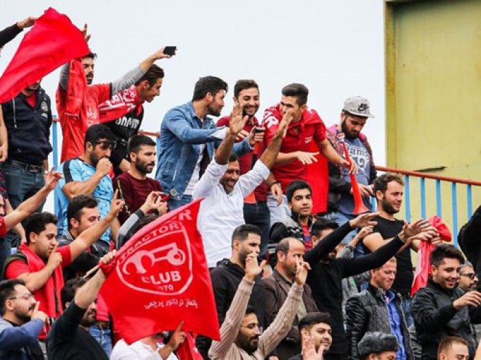 حاشیه دیدار تراکتور و شاهین/استقبال کم هواداران