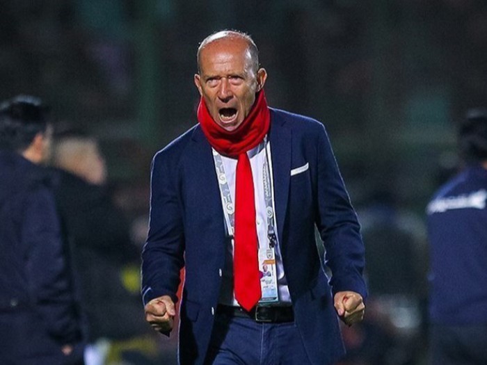 باشگاه پرسپولیس: کالدرون به تیم دیگری فکر نمی‌کند